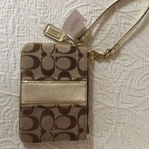 Coach wristlet NWT